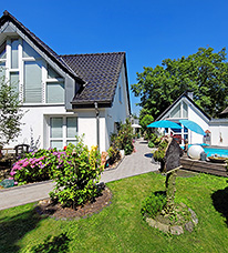 Idylle im Grünen – Landhaus in exklusiver Wohnlage am Krefelder Stadtwald 